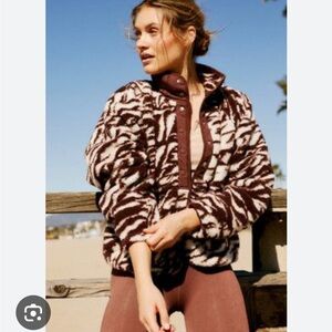 Free people FP Movement hit the slopes fleece jacket zebra Xs animal print rare